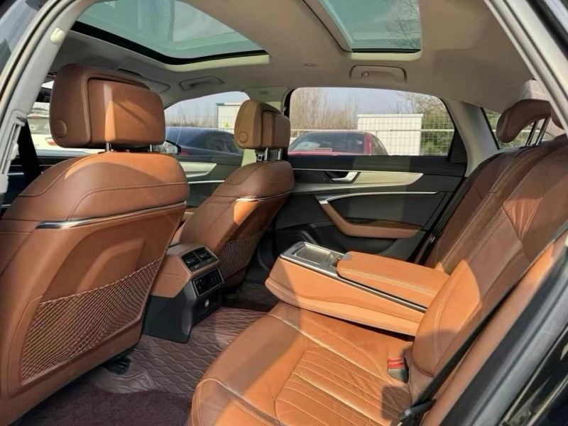 济宁21年奥迪A6L8