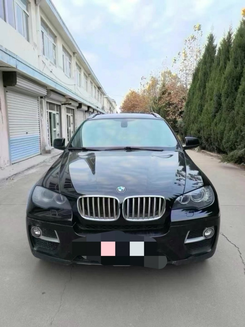 济宁12年宝马X61