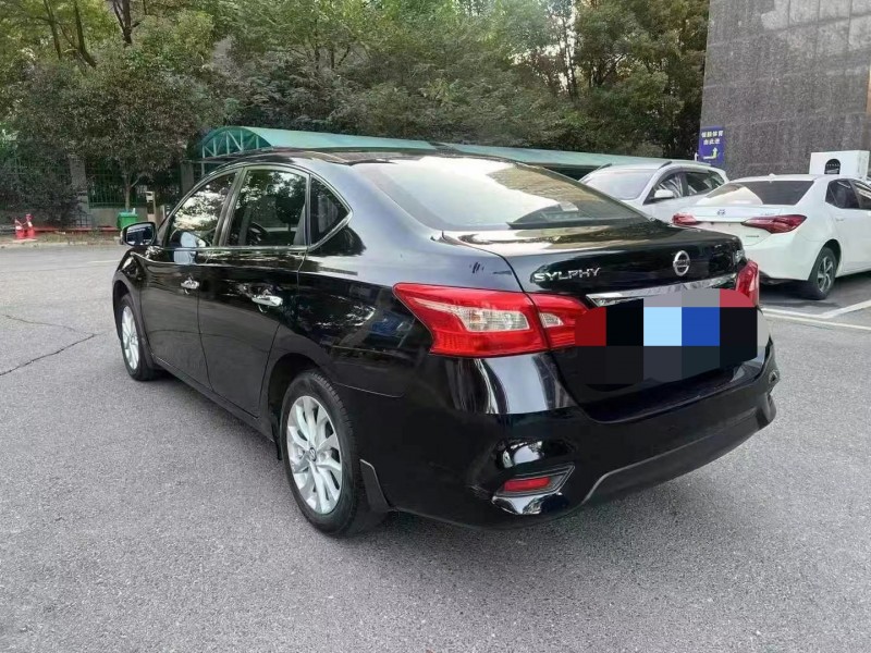 邵阳17年日产轩逸2