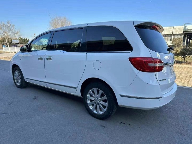 济宁19年别克GL82