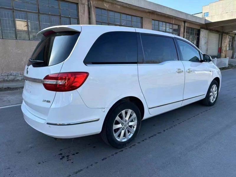 济宁19年别克GL89