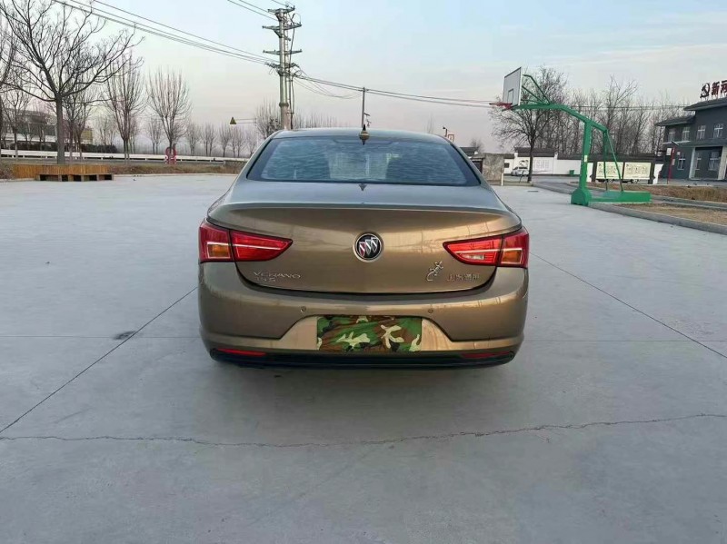 徐州16年别克威朗9