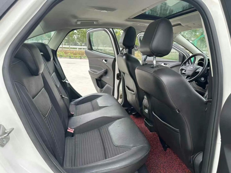 徐州15年福特福克斯6