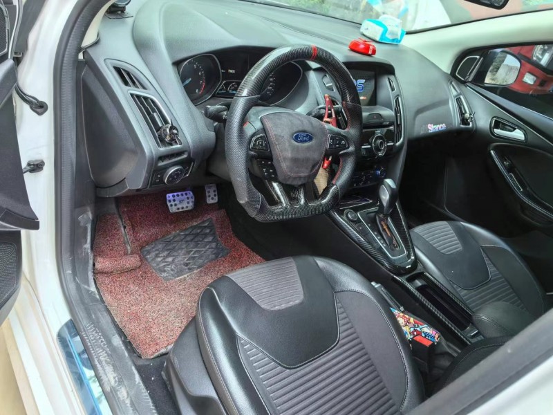 菏泽17年福特福克斯4