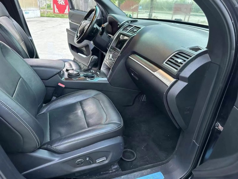 徐州17年福特探险者6