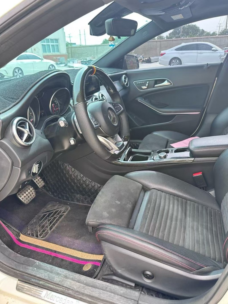 徐州17年奔驰CLA9