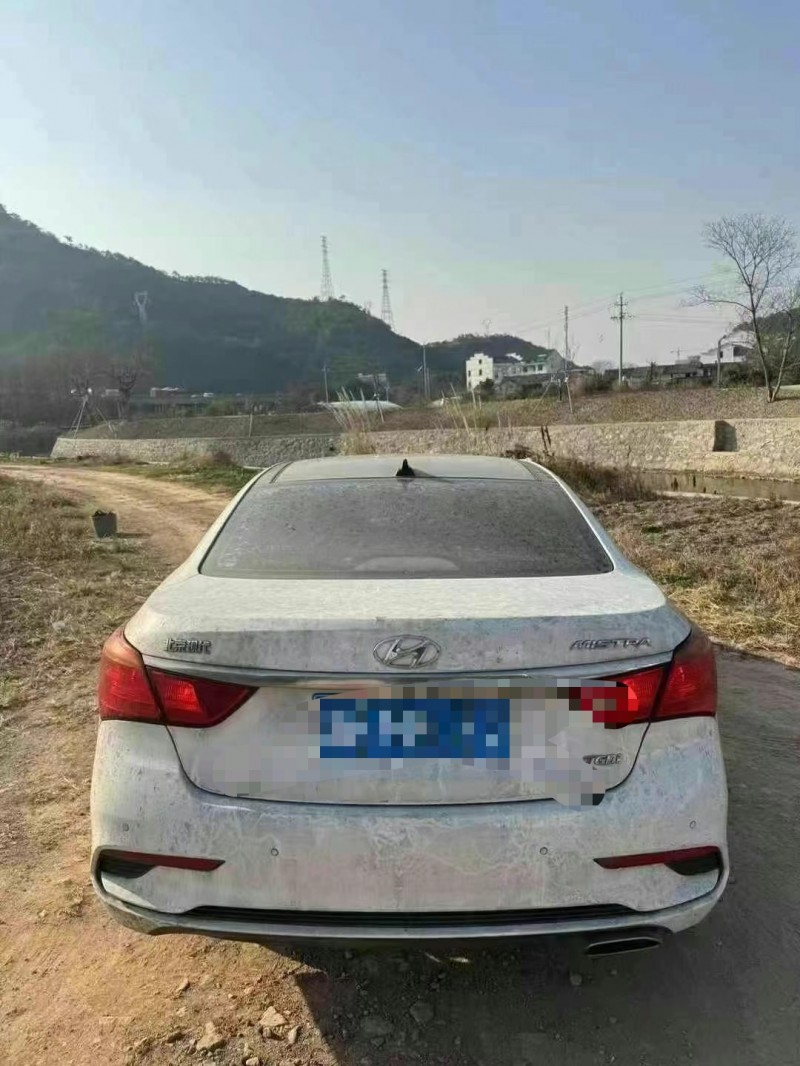 济宁18年现代名图9
