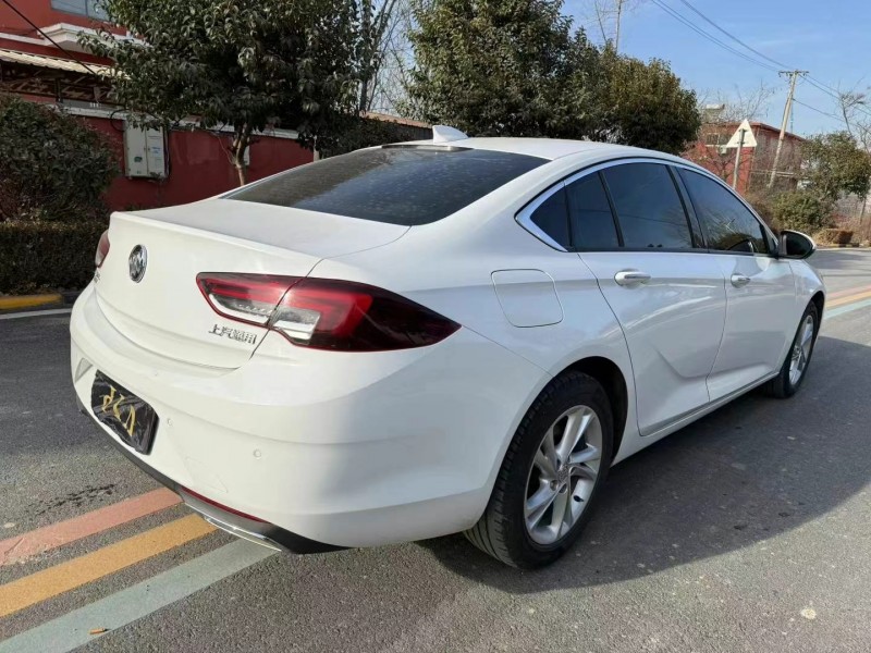 枣庄22年别克君威8