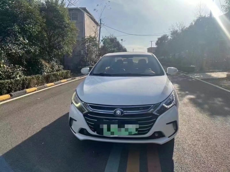 枣庄18年比亚迪秦1