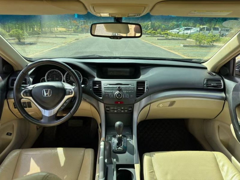 盐城11年本田思铂睿8