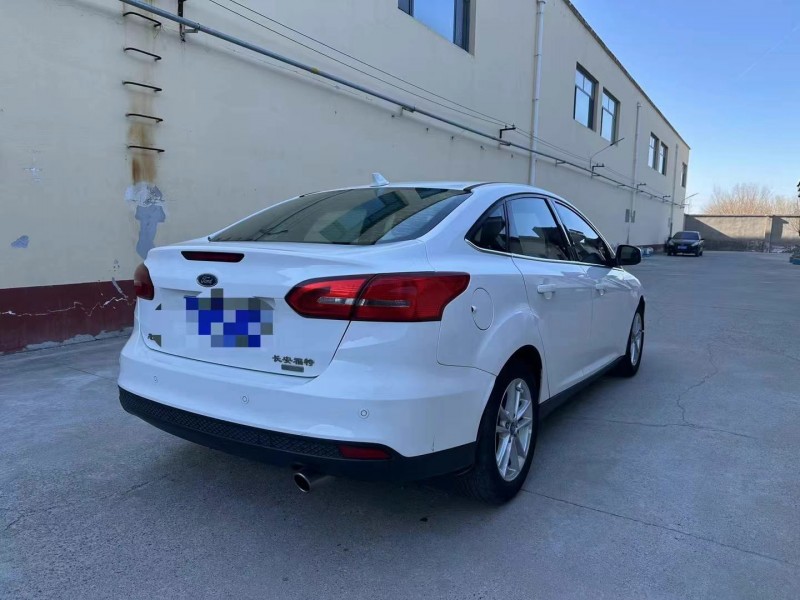 保定17年福特福克斯7
