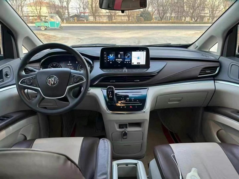 保定23年别克GL89