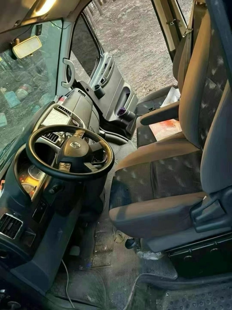 保定22年东风御风5