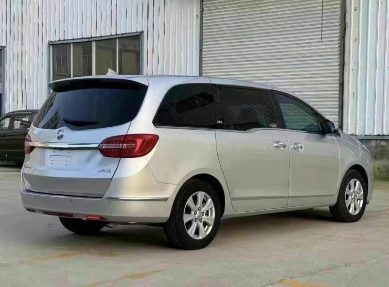 济宁15年别克GL88