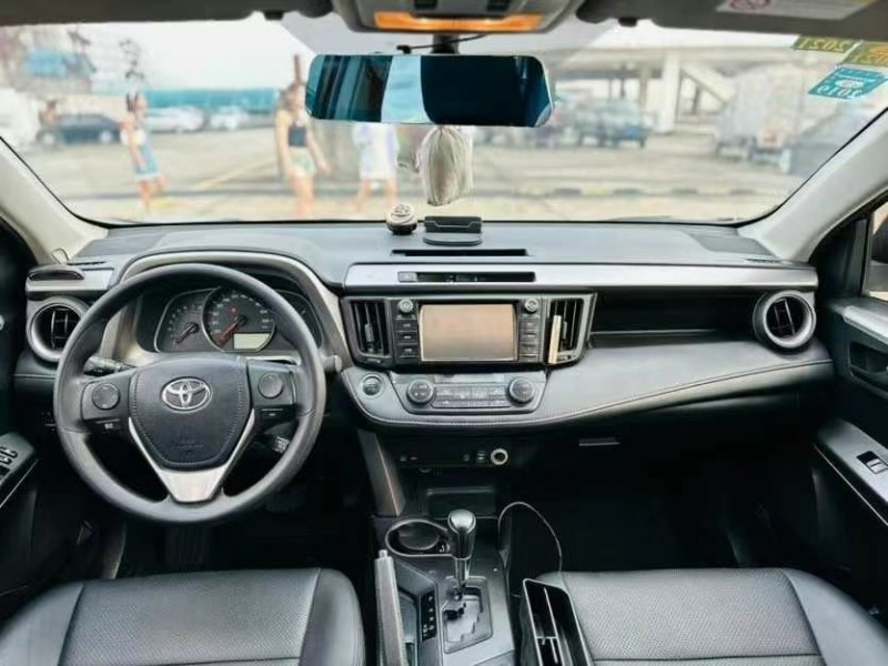 东莞17年丰田RAV4荣放5