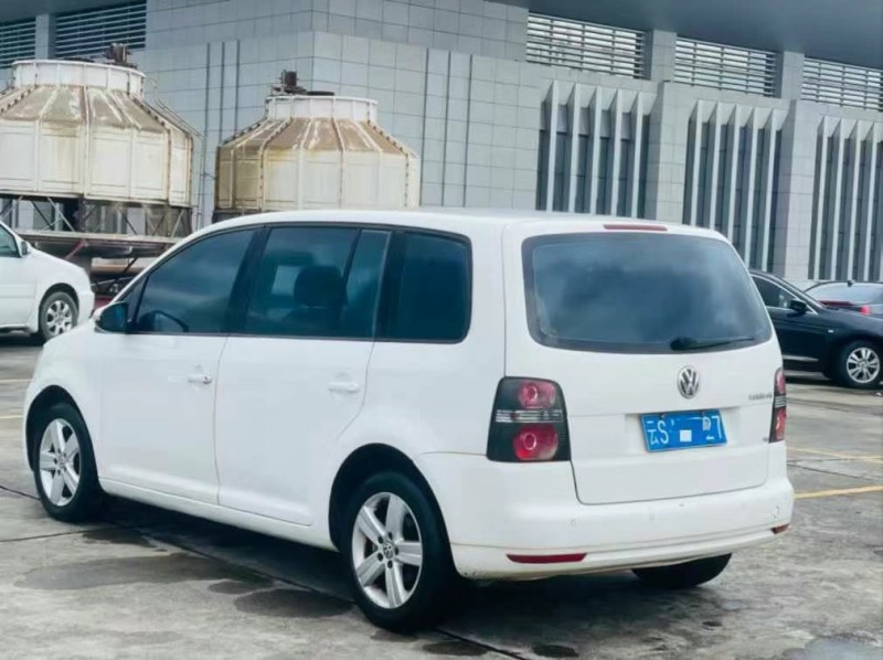 东莞15年大众途安8