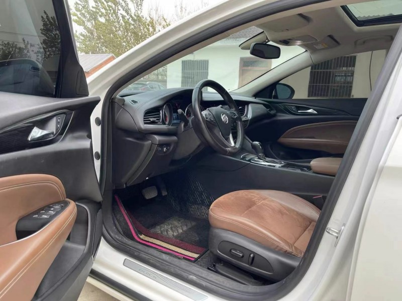 徐州19年别克君威6