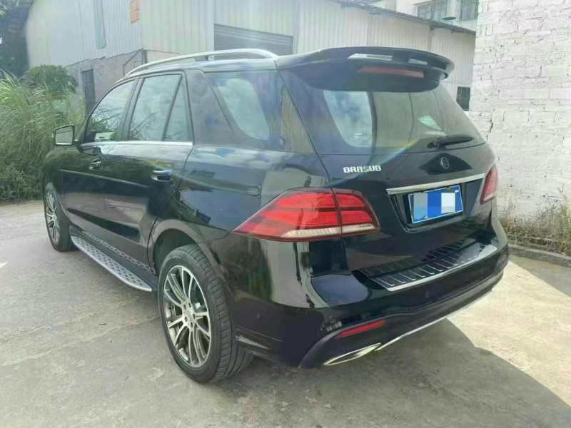 广州17年奔驰GLE8