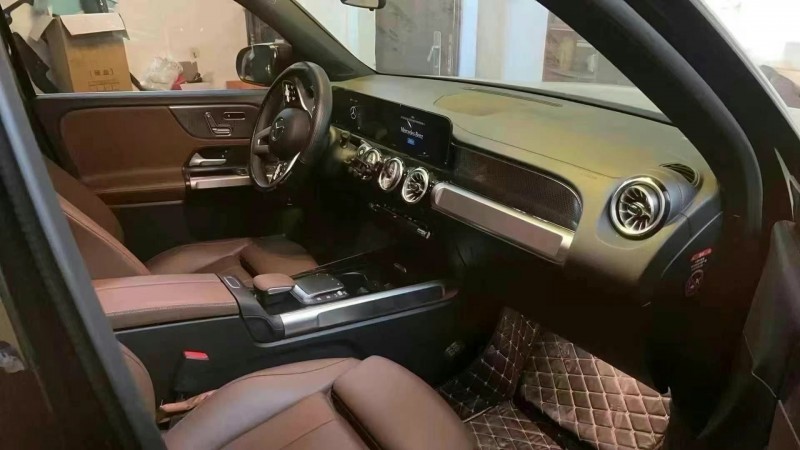 广州23年奔驰GLB4