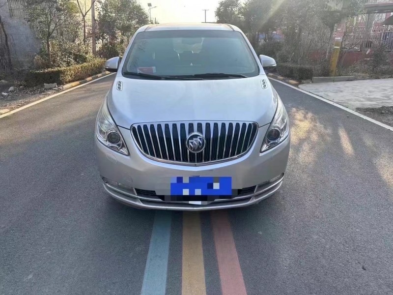 枣庄13年别克GL81