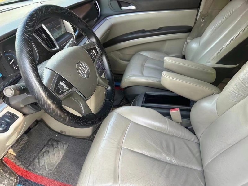 枣庄13年别克GL84