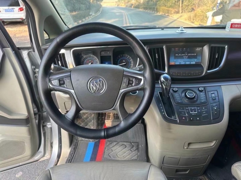 枣庄13年别克GL86