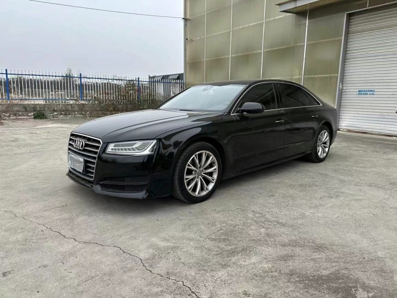 徐州17年奥迪A8L2