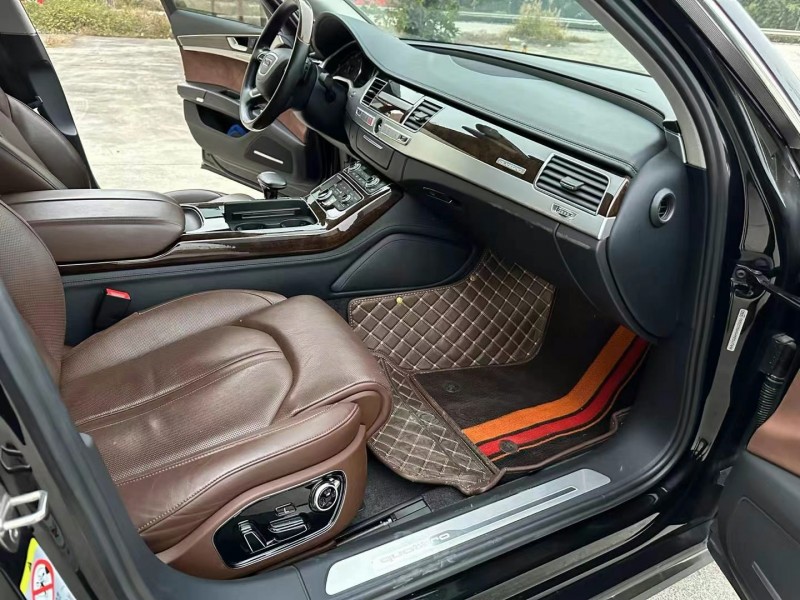 徐州17年奥迪A8L6