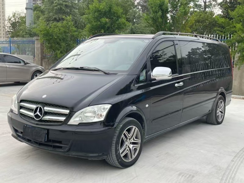 徐州16年奔驰威霆3