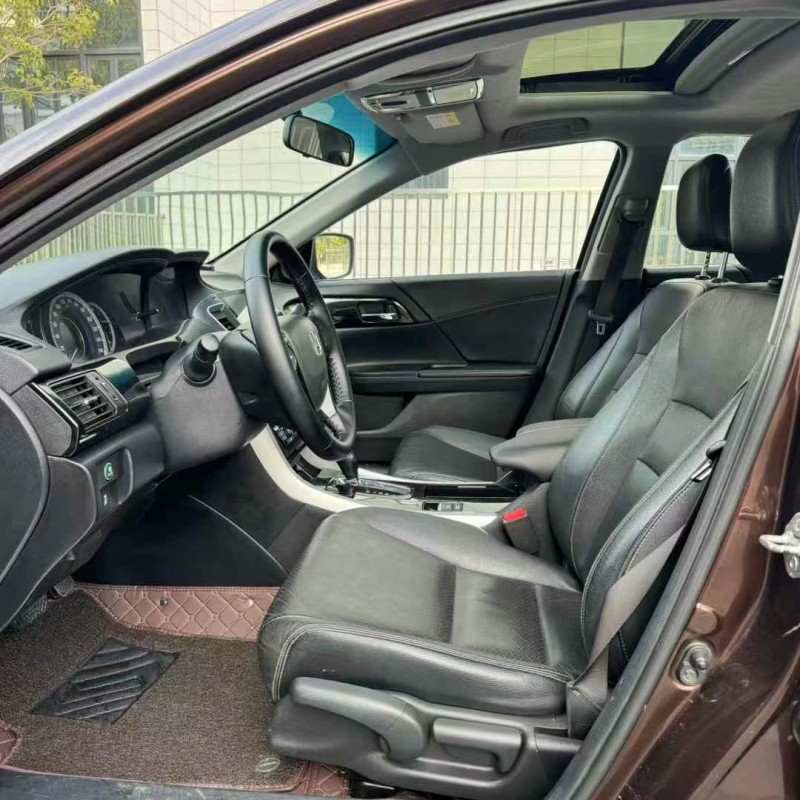 佛山17年本田雅阁4