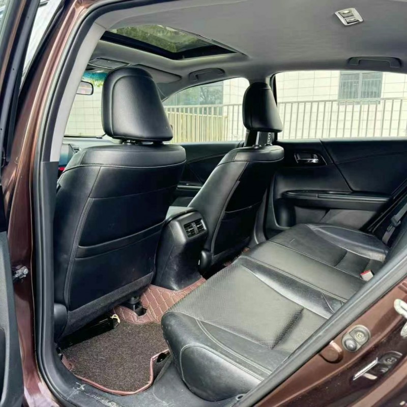 佛山17年本田雅阁5