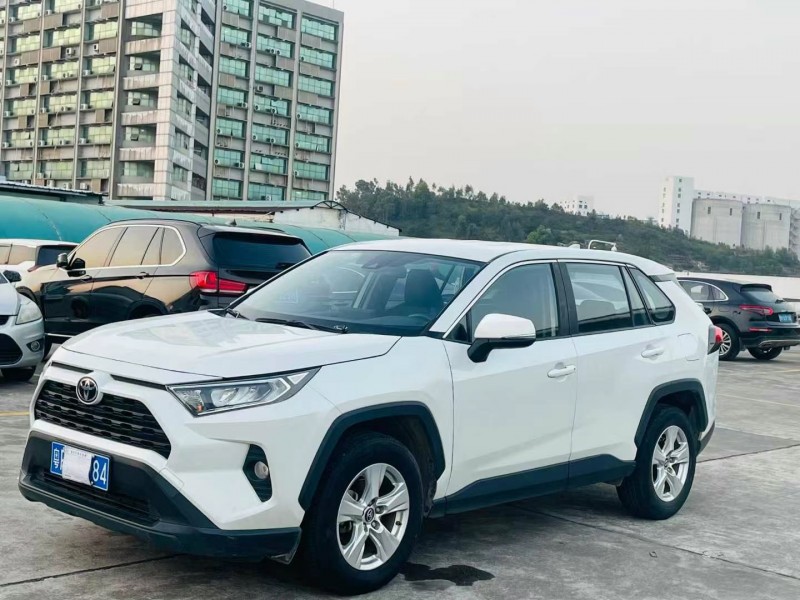 东莞21年丰田RAV4荣放2