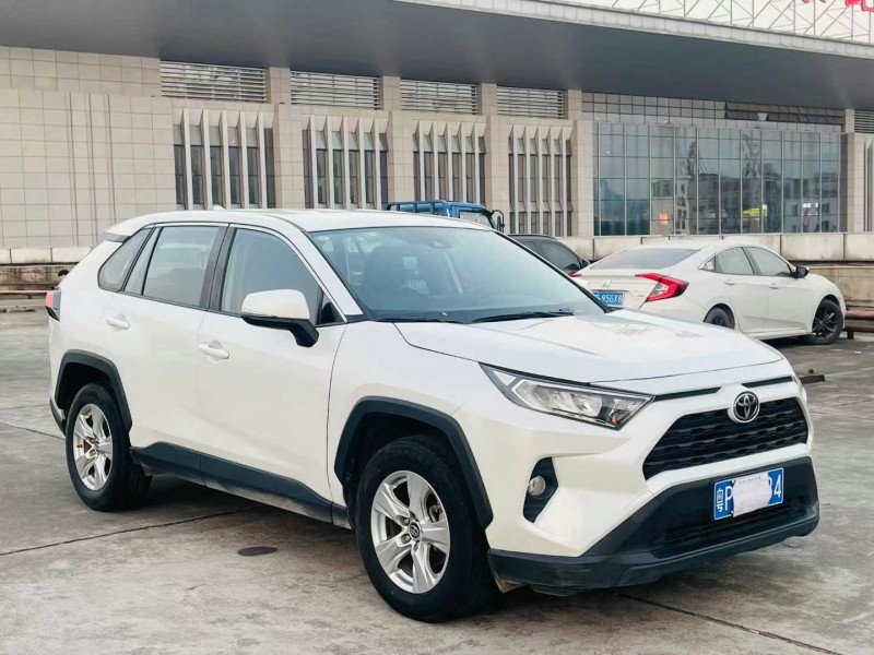 东莞21年丰田RAV4荣放3