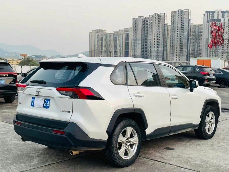 东莞21年丰田RAV4荣放9