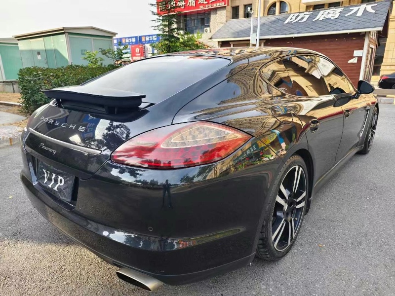 襄陽18年保時捷帕拉梅拉5