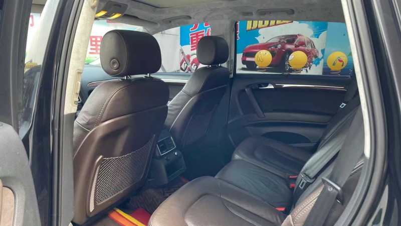 保定12年奥迪Q76