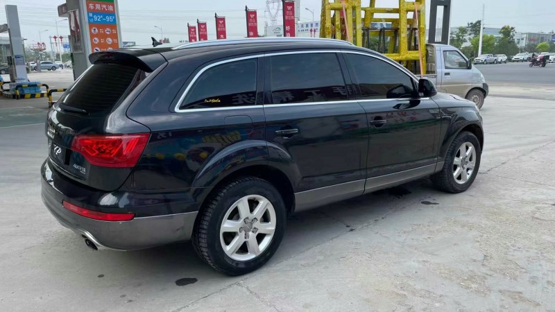 保定12年奥迪Q77