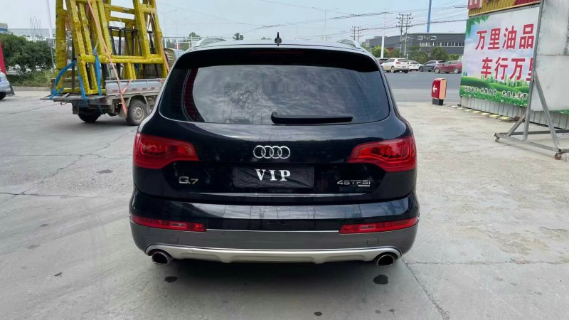 保定12年奥迪Q79