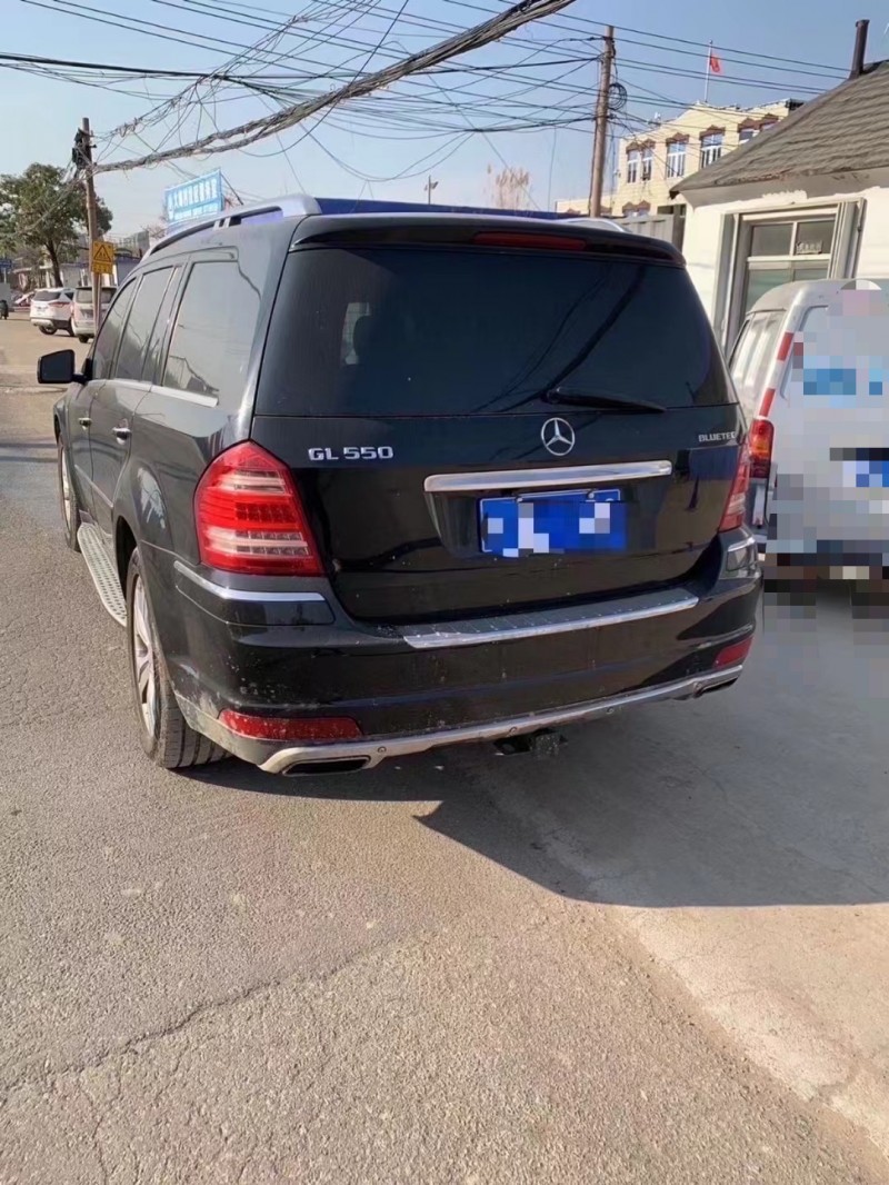 青岛12年奔驰GL8