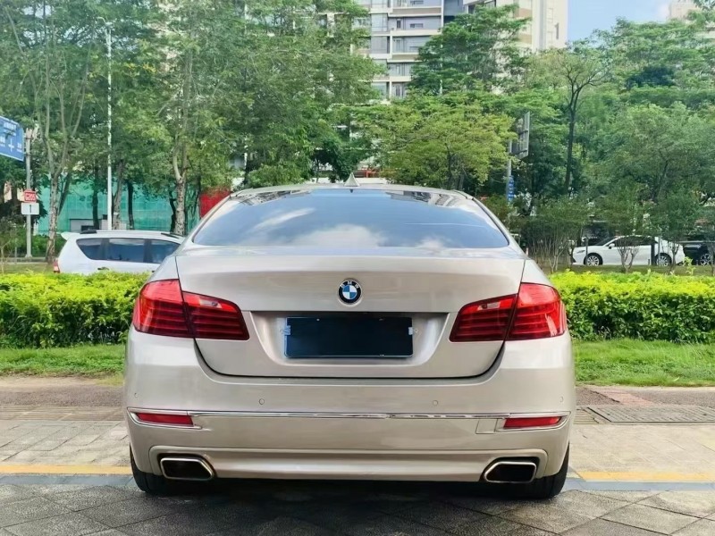 广州17年宝马5系9
