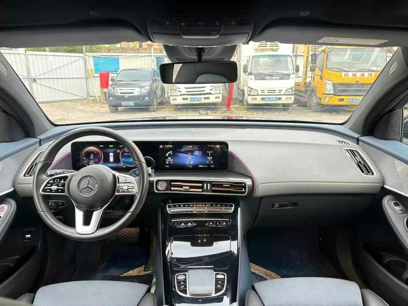 广州22年奔驰EQC6