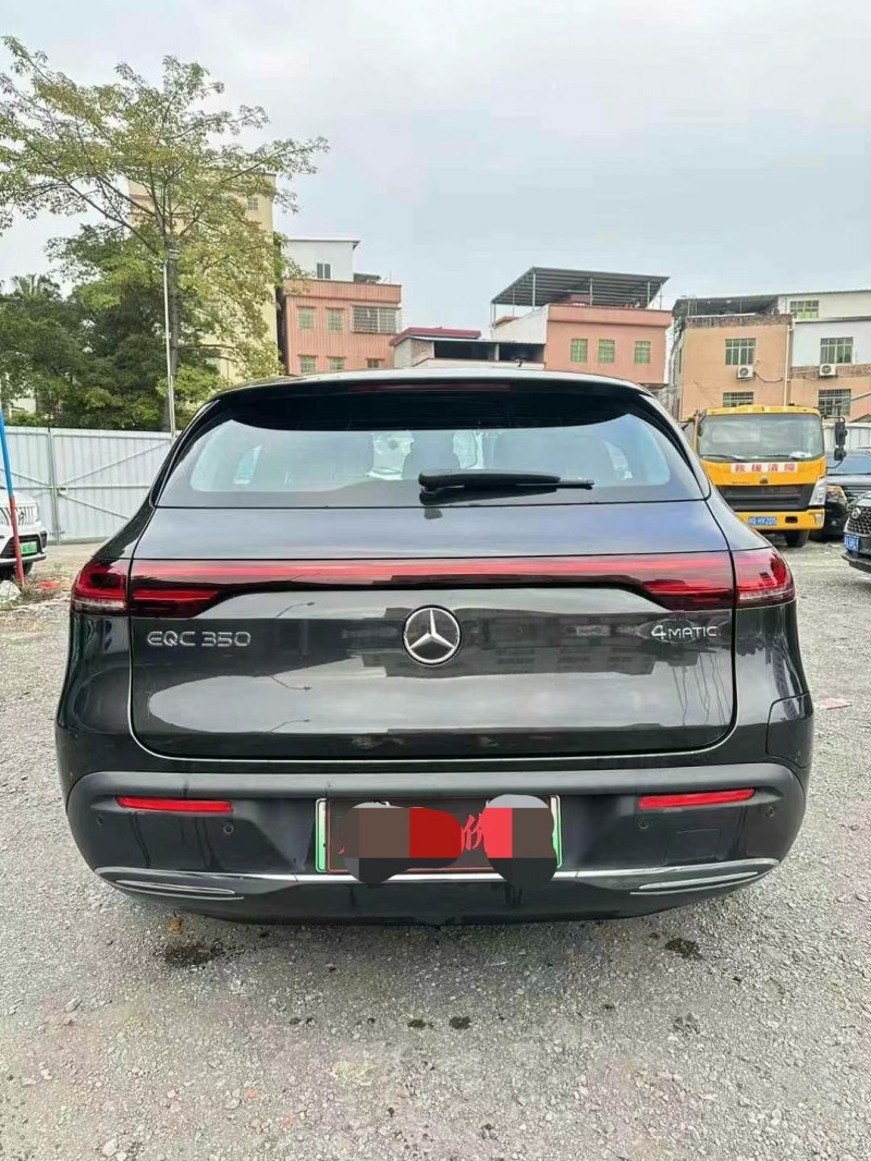 广州22年奔驰EQC8