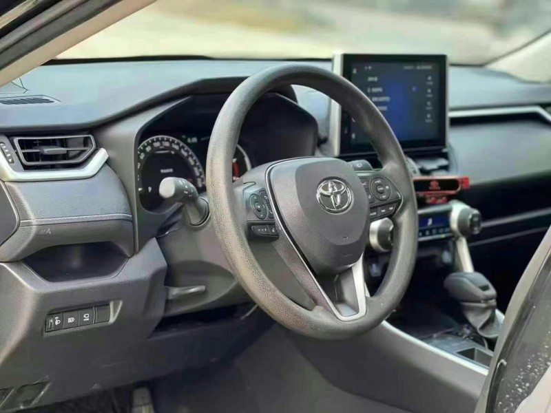 佛山23年丰田RAV4荣放4