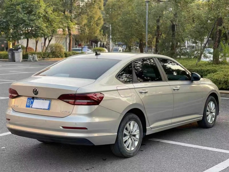 江門22年大眾朗逸5