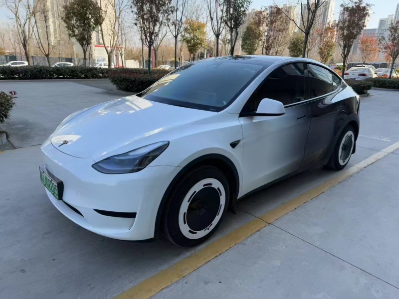 济宁23年特斯拉MODEL Y3