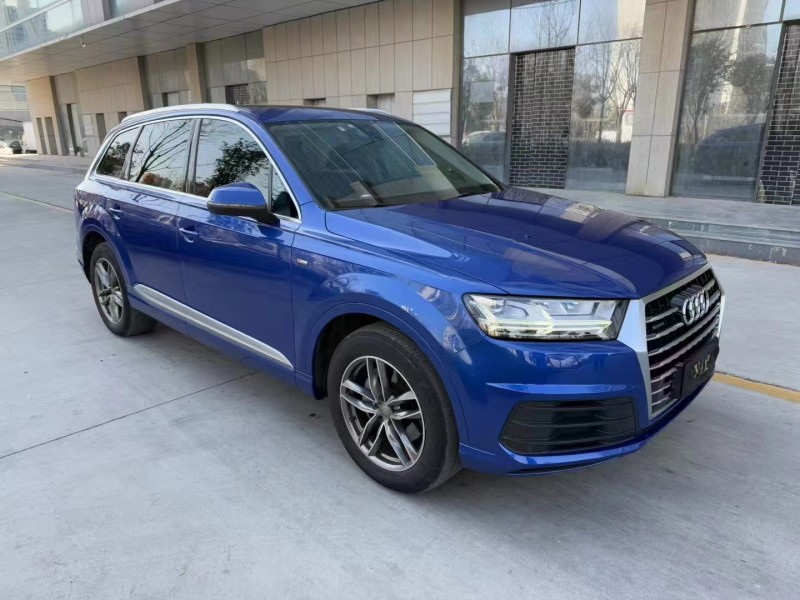 济宁17年奥迪Q72