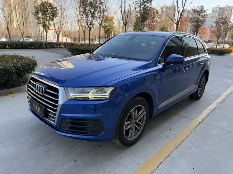 济宁17年奥迪Q73