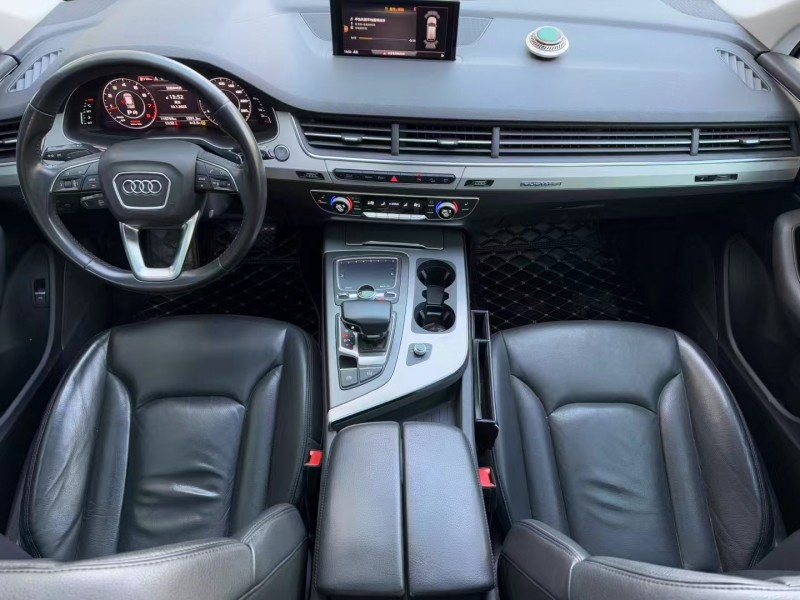 济宁17年奥迪Q74