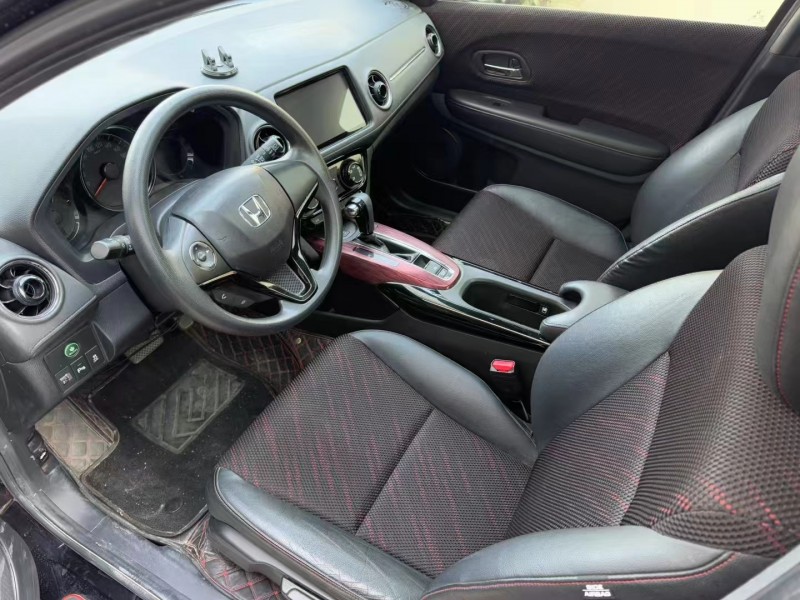 济宁19年本田XRV5