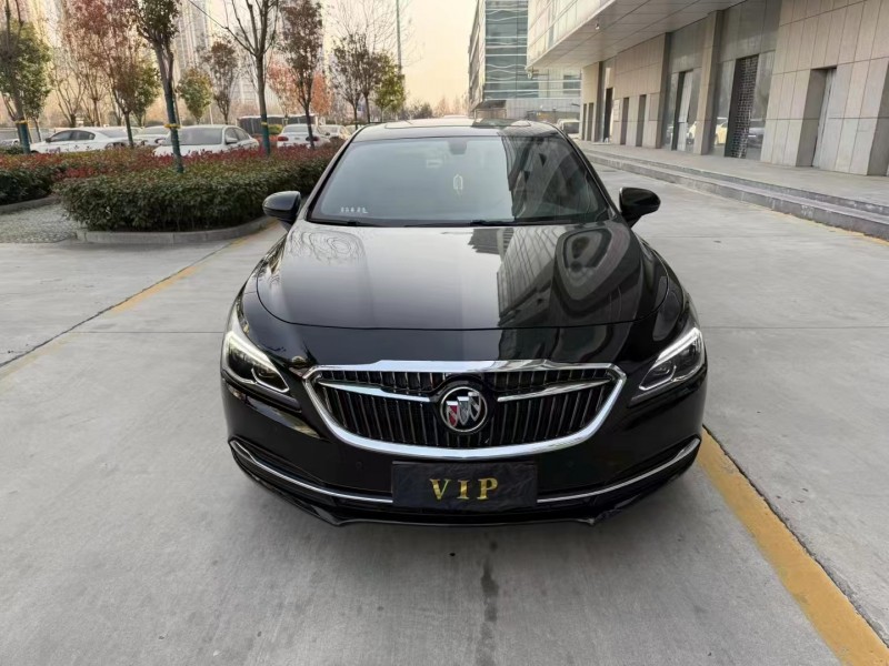 济宁19年别克君越1